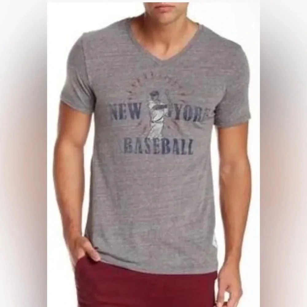 Men OFFICIAL 7TH INNING STRETCH UNIFORM New York Baseball Gray T-shirt Medium
